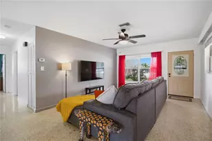 330 Crosby Ct, Sarasota, FL 34237 - Photo 7