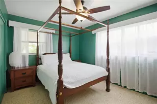 330 Crosby Ct, Sarasota, FL 34237 - Photo 17