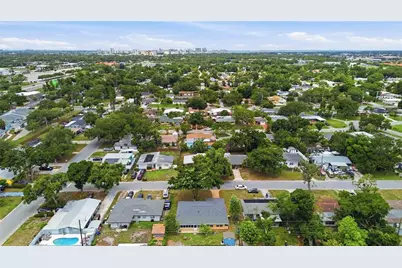 330 Crosby Court, Sarasota, FL 34237 - Photo 45