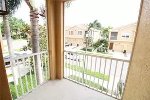 3474 Parkridge Cir, Sarasota, FL 34243 - Photo 13