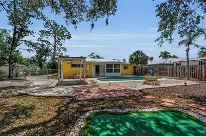 355 McArthur Avenue, Sarasota, FL 34243 - Photo 5