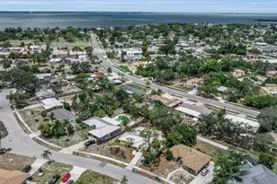 355 McArthur Ave, Sarasota, FL 34243 - Photo 7