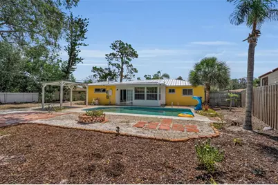 355 McArthur Avenue, Sarasota, FL 34243 - Photo 3