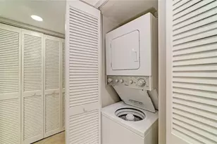 2224 Bahia Vista St, Sarasota, FL 34239 - Photo 25