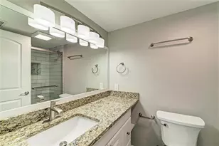 2224 Bahia Vista St, Sarasota, FL 34239 - Photo 23