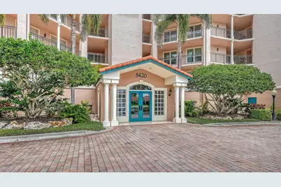 5420 Eagles Point Circle #206, Sarasota, FL 34231 - Photo 3