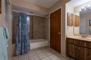 7913 Pineglen Ct, Sarasota, FL 34238 - Photo 19