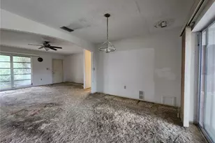848 Ponderosa Pine Ln, Sarasota, FL 34243 - Photo 5