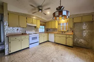 848 Ponderosa Pine Ln, Sarasota, FL 34243 - Photo 7