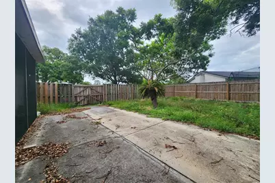 848 Ponderosa Pine Lane, Sarasota, FL 34243 - Photo 23