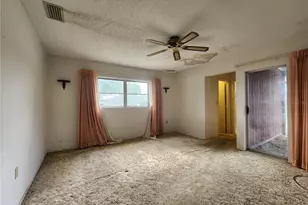 848 Ponderosa Pine Ln, Sarasota, FL 34243 - Photo 13