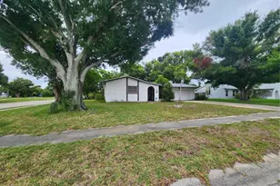848 Ponderosa Pine Ln, Sarasota, FL 34243 - Photo 39