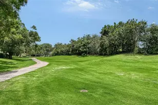 4004 Penshurst Park, Sarasota, FL 34235 - Photo 5