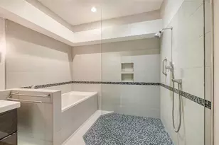 4004 Penshurst Park, Sarasota, FL 34235 - Photo 11
