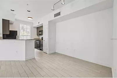 5571 Rosehill Road #104, Sarasota, FL 34233 - Photo 9