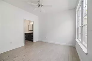 5571 Rosehill Rd, Sarasota, FL 34233 - Photo 15