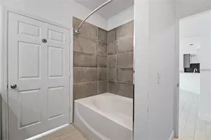 5571 Rosehill Rd, Sarasota, FL 34233 - Photo 27