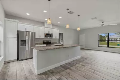 18391 Fremont Avenue, Port Charlotte, FL 33954 - Photo 11