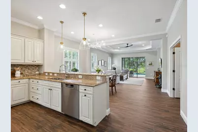 14325 Stirling Drive, Lakewood Ranch, FL 34202 - Photo 5