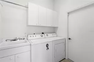 1618 Monarch Dr, Venice, FL 34293 - Photo 47