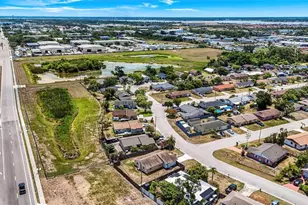 904 16th St E, Palmetto, FL 34221 - Photo 53