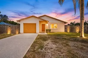 904 16th St E, Palmetto, FL 34221 - Photo 1