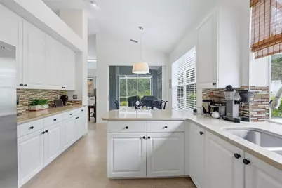 7147 Prestwick Court, University Park, FL 34201 - Photo 19