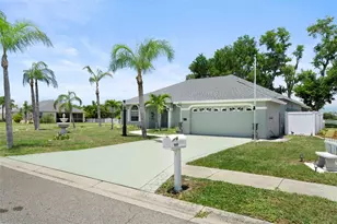 9001 69th Ave E, Palmetto, FL 34221 - Photo 3