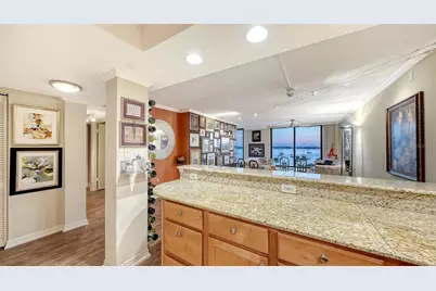 707 S Gulfstream Avenue #705, Sarasota, FL 34236 - Photo 29