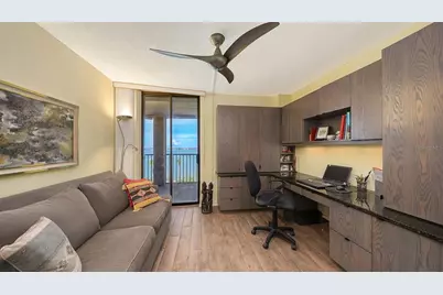 707 S Gulfstream Avenue #705, Sarasota, FL 34236 - Photo 11