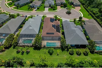 3613 Woodcliff Lake Terrace, Sarasota, FL 34243 - Photo 65