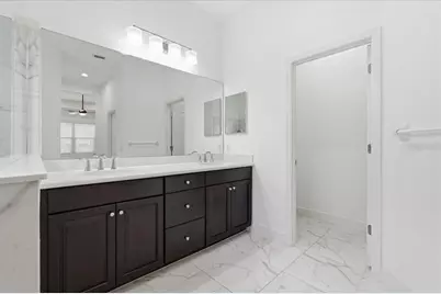 3613 Woodcliff Lake Terrace, Sarasota, FL 34243 - Photo 37