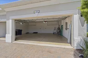 3613 Woodcliff Lk Ter, Sarasota, FL 34243 - Photo 61
