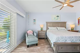 3701 E Bay Dr, Bradenton Beach, FL 34217 - Photo 23