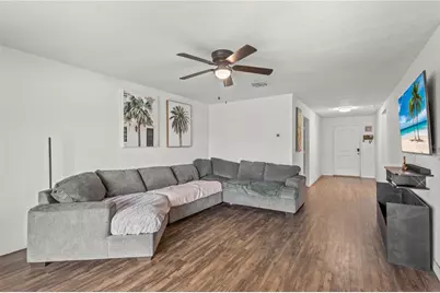 1731 Chatham Green Circle, Ruskin, FL 33570 - Photo 5