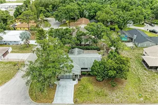4178 Chisholm Dr, Sarasota, FL 34235 - Photo 3