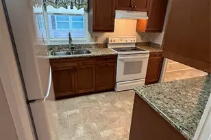 5707 45th St E, Bradenton, FL 34203 - Photo 5
