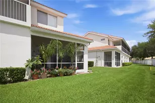7325 Fountain Palm Cir, Bradenton, FL 34203 - Photo 7