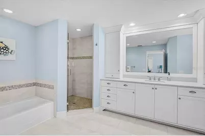 320 Ringling Point Drive, Sarasota, FL 34234 - Photo 29
