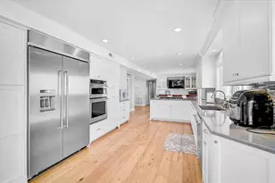 320 Ringling Point Dr, Sarasota, FL 34234 - Photo 17