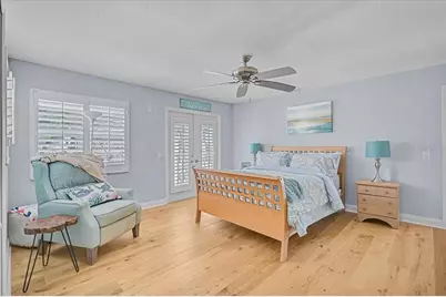 320 Ringling Point Drive, Sarasota, FL 34234 - Photo 29