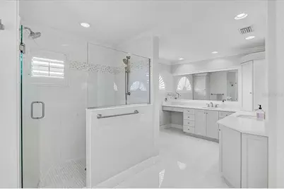 320 Ringling Point Drive, Sarasota, FL 34234 - Photo 35