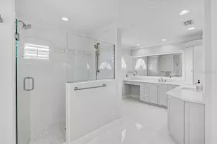 320 Ringling Point Dr, Sarasota, FL 34234 - Photo 35