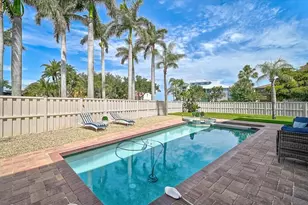 320 Ringling Point Dr, Sarasota, FL 34234 - Photo 45