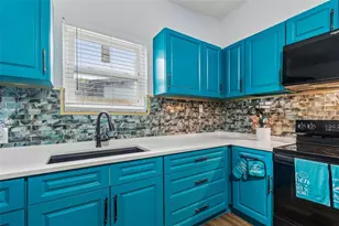 4479 Porpoise Dr SE, Saint Petersburg, FL 33705 - Photo 37