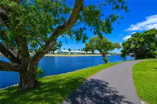 9425 Andover Cir, Bradenton, FL 34210 - Photo 29
