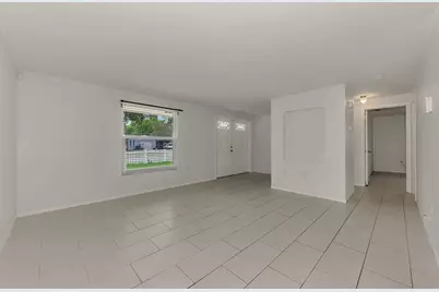 1110 Carmella Circle, Sarasota, FL 34243 - Photo 7
