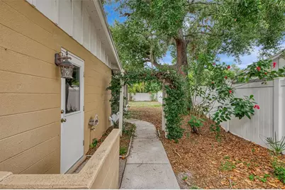 1110 Carmella Circle, Sarasota, FL 34243 - Photo 39