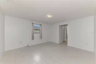 1110 Carmella Cir, Sarasota, FL 34243 - Photo 25