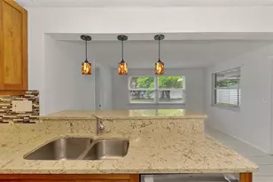 1110 Carmella Cir, Sarasota, FL 34243 - Photo 19